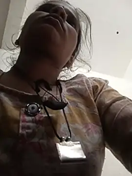 Student garl 1 online show from 10, 7, 2026