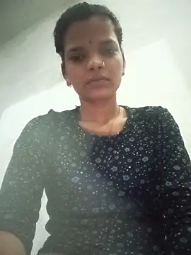 Snapshot of Student_garl_1 chatting on 28, 5, 2026 Student garl 1 online show from 28, 5, 2026