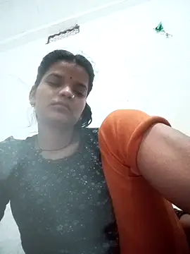 Snapshot of Student_garl_1 chatting on 17, 5, 2026 Student garl 1 online show from 17, 5, 2026