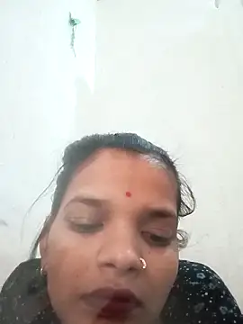 Snapshot of Student_garl_1 chatting on 9, 5, 2026 Student garl 1 online show from 9, 5, 2026