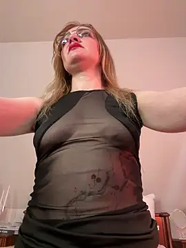 Snapshot of CherryChaos_ chatting on 5, 6, 2026 CherryChaos online show from 5, 6, 2026
