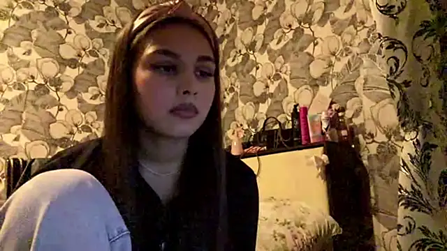 Ariel Jas online show from 7, 5, 2026