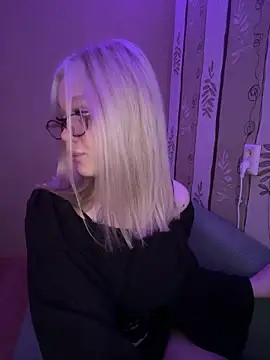 Snapshot of Velvet_Doll_ chatting on 17, 6, 2026 Velvet Doll online show from 17, 6, 2026