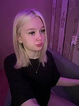 Snapshot of Velvet_Doll_ chatting on 4, 6, 2026 Velvet Doll online show from 4, 6, 2026