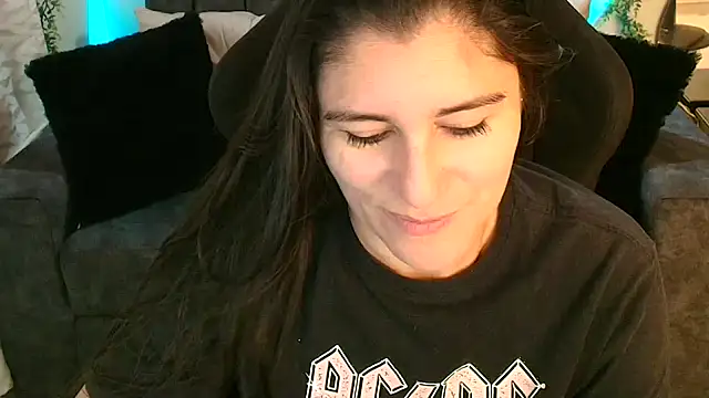 LUCYMILF SEXY online show from 30, 5, 2026