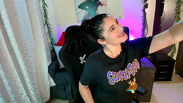 LUCYMILF SEXY online show from 25, 7, 2026