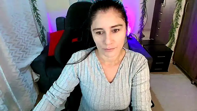 LUCYMILF SEXY online show from 24, 7, 2026