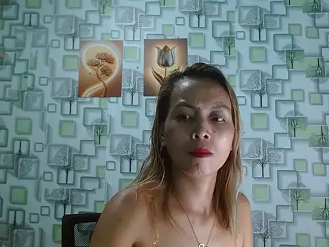 Sweet Crystal69 online show from 10, 5, 2026