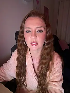 Snapshot of therealgingerr chatting on 27, 6, 2026 therealgingerr online show from 27, 6, 2026