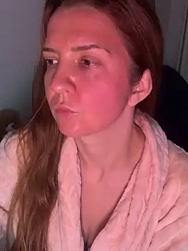 Snapshot of therealgingerr chatting on 30, 5, 2026 therealgingerr online show from 30, 5, 2026