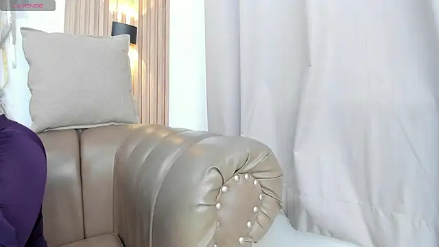 Snapshot of yasmin_dina chatting on 31, 5, 2026 yasmin dina online show from 31, 5, 2026