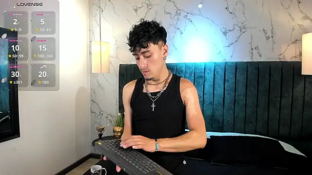 Snapshot of Spencerwhite_ chatting on 5, 5, 2026 Spencerwhite online show from 5, 5, 2026