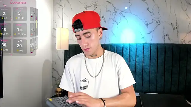 Snapshot of Spencerwhite_ chatting on 15, 5, 2026 Spencerwhite online show from 15, 5, 2026