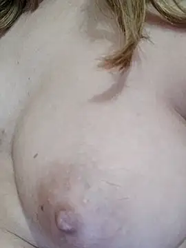 naughty vivian online show from 9, 6, 2026