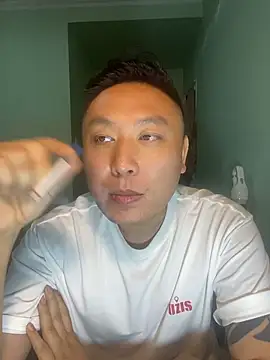 Snapshot of mrcake666 chatting on 5, 8, 2026 mrcake666 online show from 5, 8, 2026