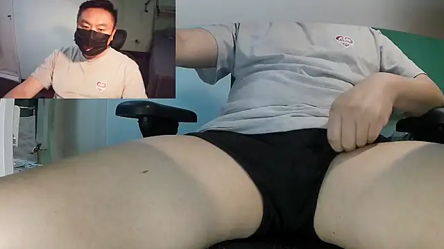 Snapshot of mrcake666 chatting on 26, 5, 2026 mrcake666 online show from 26, 5, 2026