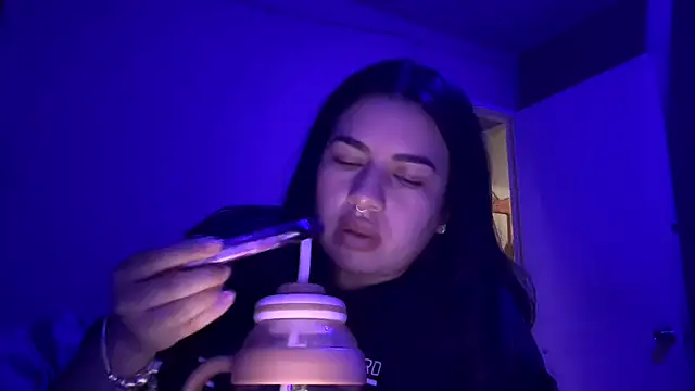 gigi333336 online show from 11, 6, 2026