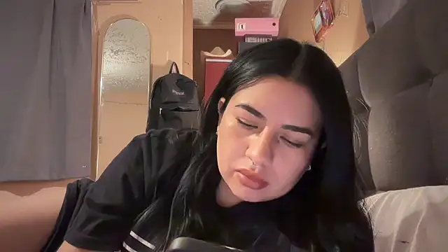 gigi333336 online show from 10, 6, 2026