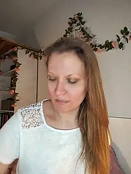 Snapshot of Candy_Cougar chatting on 20, 5, 2026 Candy Cougar online show from 20, 5, 2026