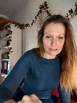 Snapshot of Candy_Cougar chatting on 10, 5, 2026 Candy Cougar online show from 10, 5, 2026