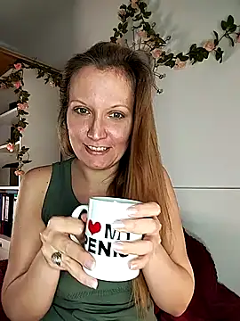 Snapshot of Candy_Cougar chatting on 12, 5, 2026 Candy Cougar online show from 12, 5, 2026