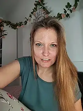 Candy Cougar online show from 15, 7, 2026
