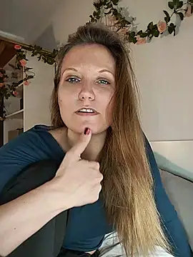Snapshot of Candy_Cougar chatting on 3, 6, 2026 Candy Cougar online show from 3, 6, 2026