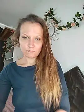 Candy Cougar online show from 4, 7, 2026