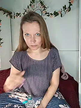 Snapshot of Candy_Cougar chatting on 5, 5, 2026 Candy Cougar online show from 5, 5, 2026