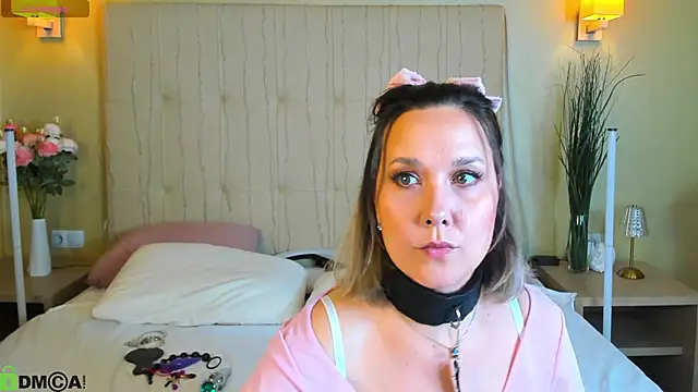Snapshot of Nikki_Mi1k chatting on 29, 5, 2026 Nikki Mi1k online show from 29, 5, 2026