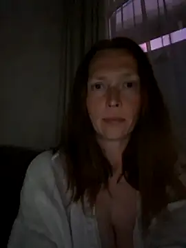 Snapshot of MillaSmileX chatting on 29, 5, 2026 MillaSmileX online show from 29, 5, 2026
