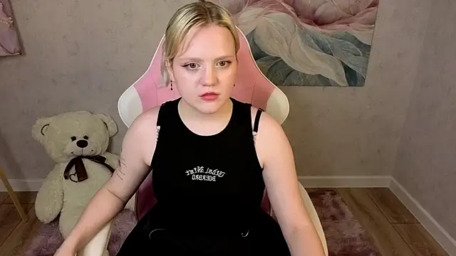 Snapshot of Stacy_Allenn chatting on 13, 5, 2026 Stacy Allenn online show from 13, 5, 2026