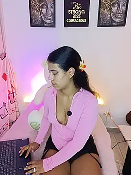 Snapshot of Raven_stonee01 chatting on 18, 6, 2026 Raven stonee01 online show from 18, 6, 2026