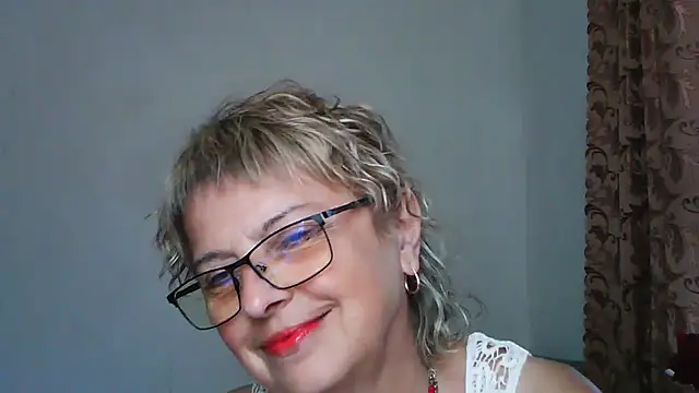 Snapshot of ElizabethGorden chatting on 3, 7, 2026 ElizabethGorden online show from 3, 7, 2026
