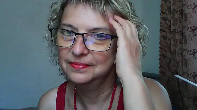 Snapshot of ElizabethGorden chatting on 1, 7, 2026 ElizabethGorden online show from 1, 7, 2026