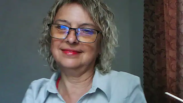 Snapshot of ElizabethGorden chatting on 8, 7, 2026 ElizabethGorden online show from 8, 7, 2026