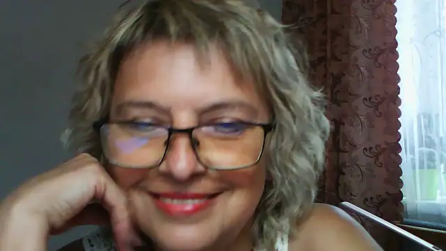 Snapshot of ElizabethGorden chatting on 15, 7, 2026 ElizabethGorden online show from 15, 7, 2026