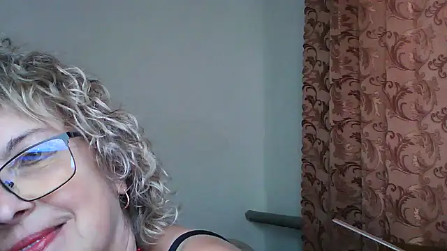 Snapshot of ElizabethGorden chatting on 19, 6, 2026 ElizabethGorden online show from 19, 6, 2026