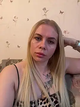 hottitslove online show from 5, 5, 2026