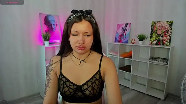 Snapshot of VeloraLuxe chatting on 6, 7, 2026 VeloraLuxe online show from 6, 7, 2026