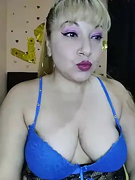 Snapshot of Venuss_Milf chatting on 30, 7, 2026 Venuss Milf online show from 30, 7, 2026
