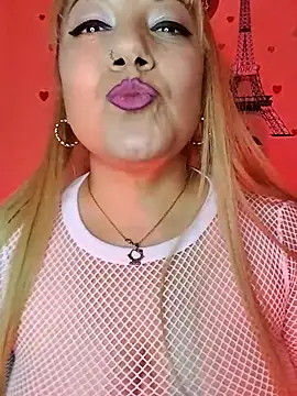 Snapshot of Venuss_Milf chatting on 26, 5, 2026 Venuss Milf online show from 26, 5, 2026