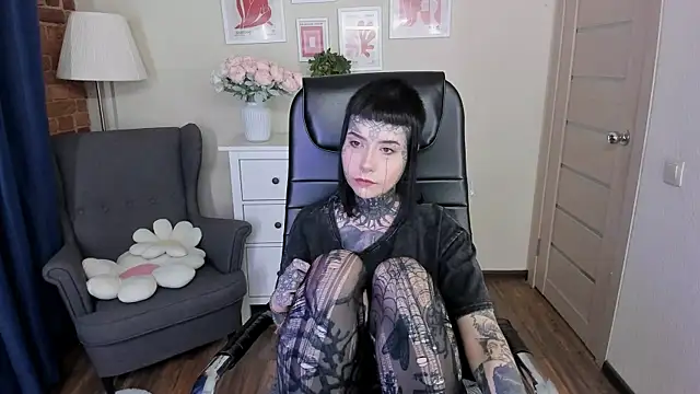 Snapshot of Bloood__Mary chatting on 24, 7, 2026 Bloood Mary online show from 24, 7, 2026