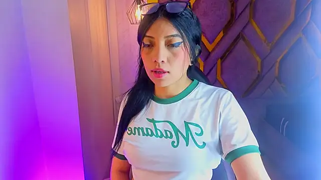 Snapshot of Ey_Im_simone_ chatting on 22, 6, 2026 Ey Im simone online show from 22, 6, 2026