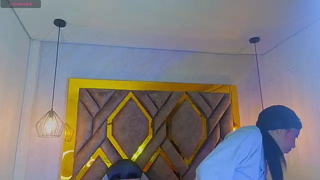 Snapshot of Ey_Im_simone_ chatting on 5, 5, 2026 Ey Im simone online show from 5, 5, 2026