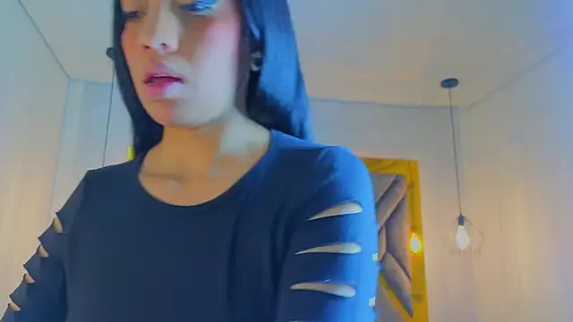 Snapshot of Ey_Im_simone_ chatting on 19, 5, 2026 Ey Im simone online show from 19, 5, 2026