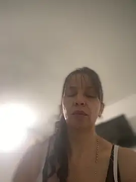 Soy Camila8 online show from 6, 6, 2026