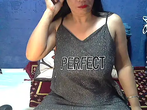 hotchilimom online show from 26, 10, 2025