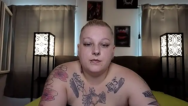Lady Peggi online show from 19, 5, 2026