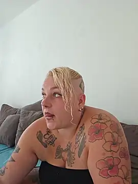 Lady Peggi online show from 24, 7, 2026